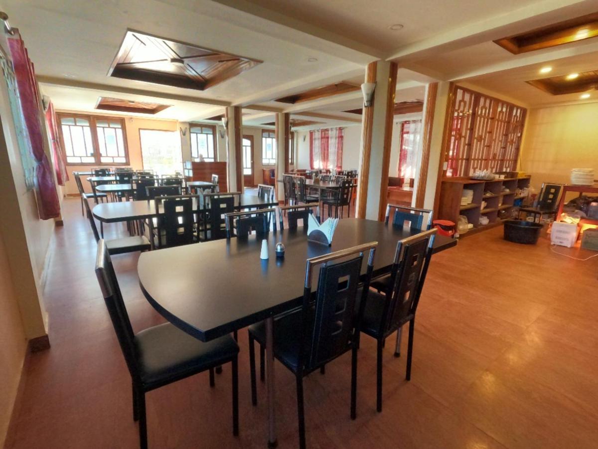 Aurora Guest House Shillong Buitenkant foto