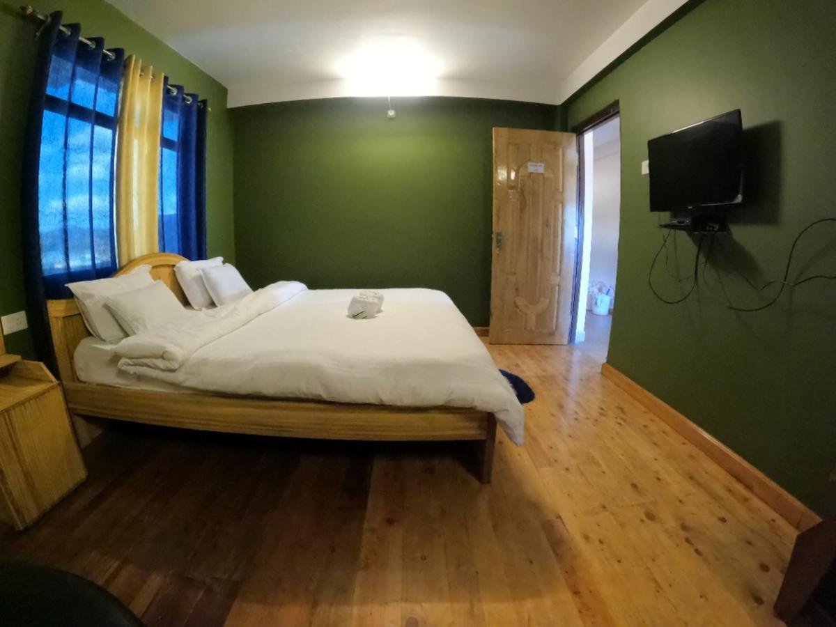 Aurora Guest House Shillong Buitenkant foto