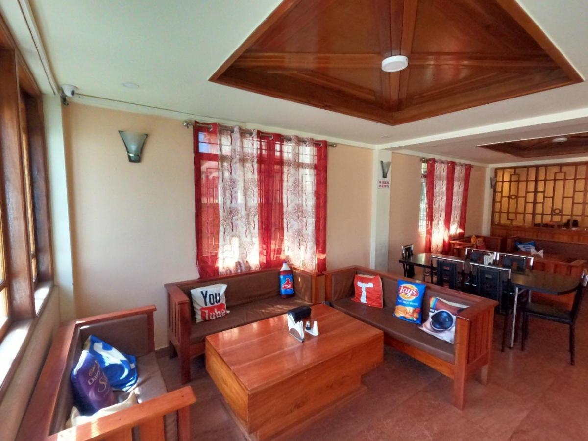 Aurora Guest House Shillong Buitenkant foto