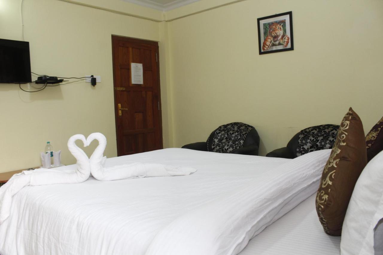 Aurora Guest House Shillong Buitenkant foto