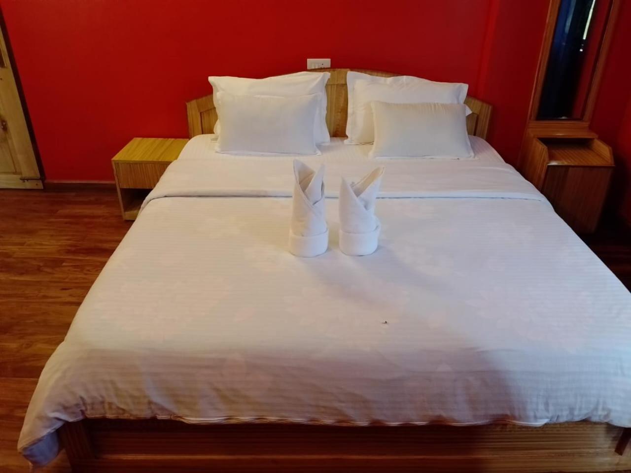 Aurora Guest House Shillong Buitenkant foto
