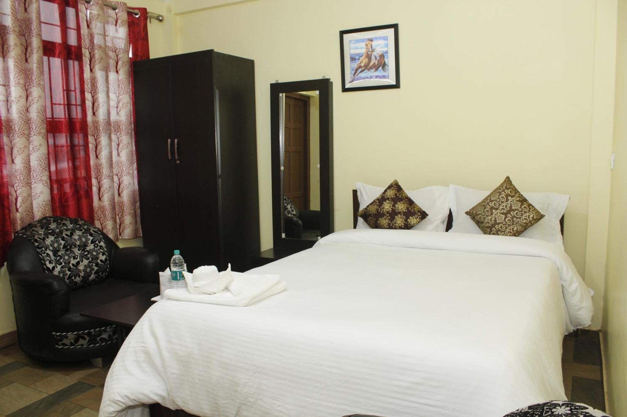 Aurora Guest House Shillong Buitenkant foto